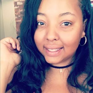 Meet your Posher, Jasmine